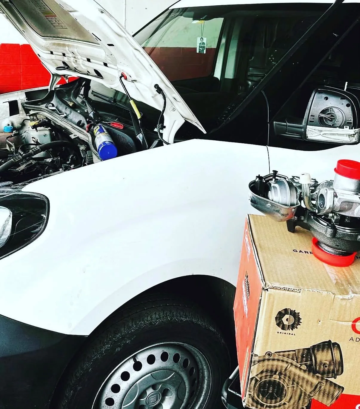 Araç üzerinde sıfır turbo montaj uygulaması ve yeni turbo ünitesi