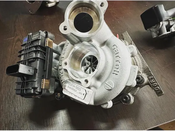 BMW 2.0L için Garrett turboşarj